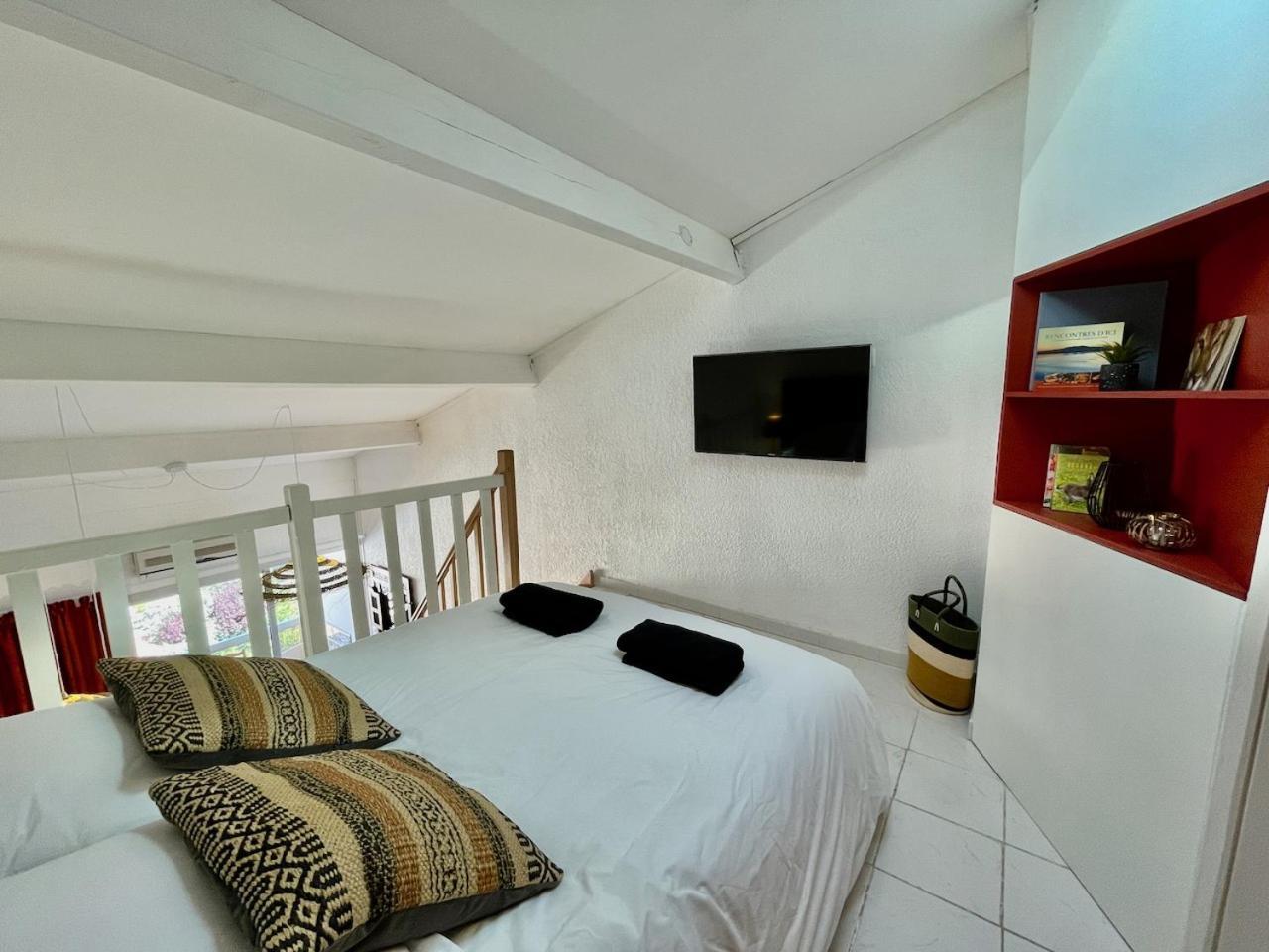 Apartment Golfes Clairs - Duplex Climatise - Wifi *